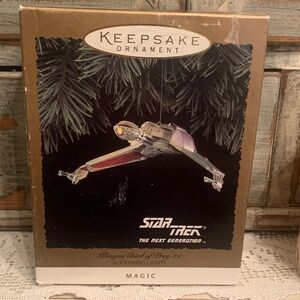 Hallmark Star Trek Klingon Bird of Prey Ornament - Green and Red